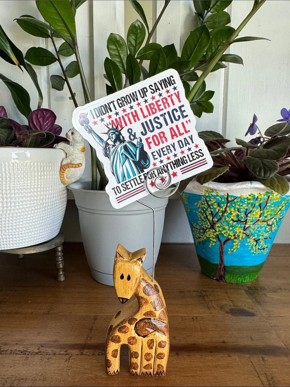 Handcrafted Yellow Giraffe Photo/Note Holder - Unknown Brand